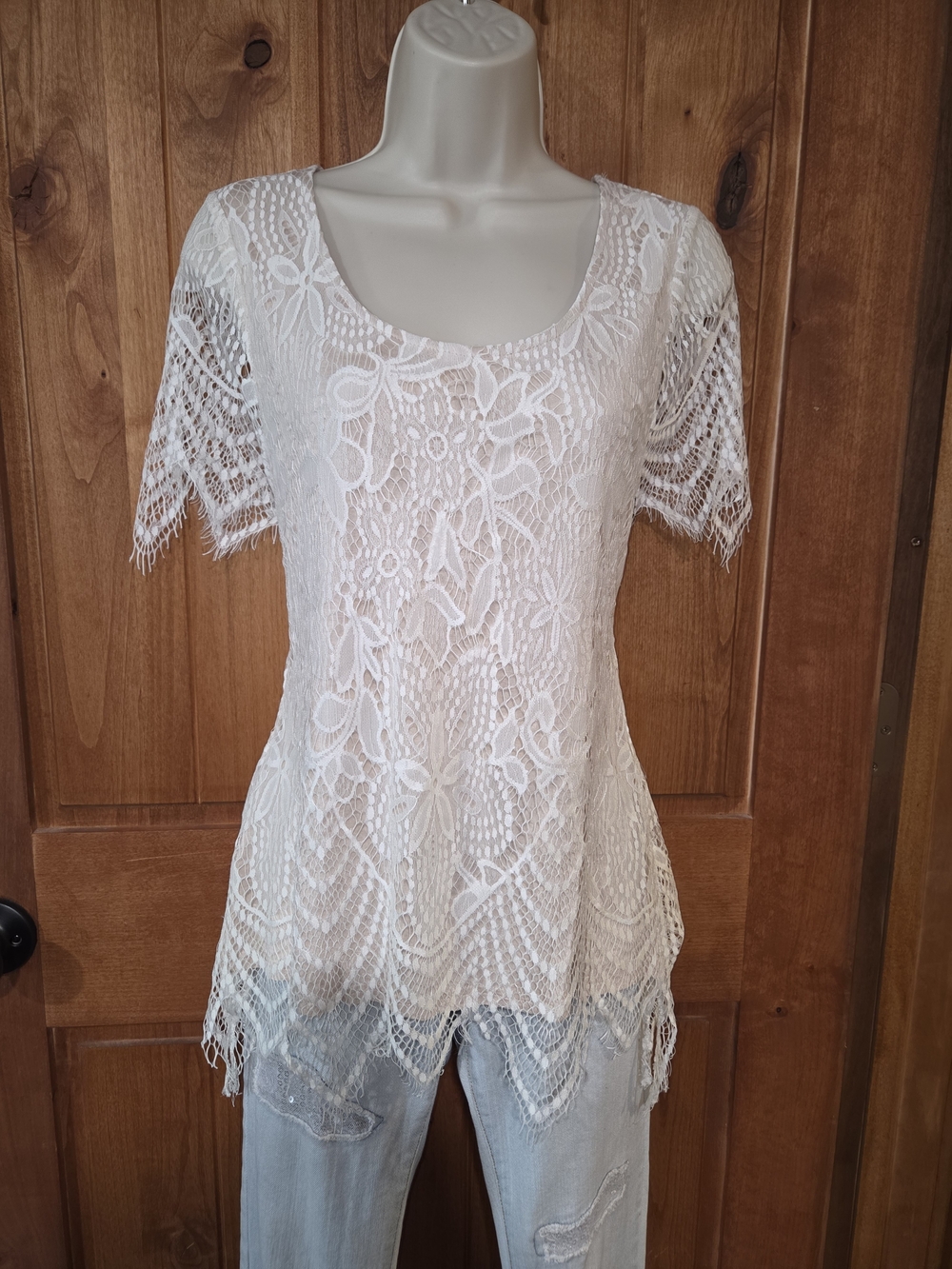 BKE White Floral Lace Scoop Neck Top